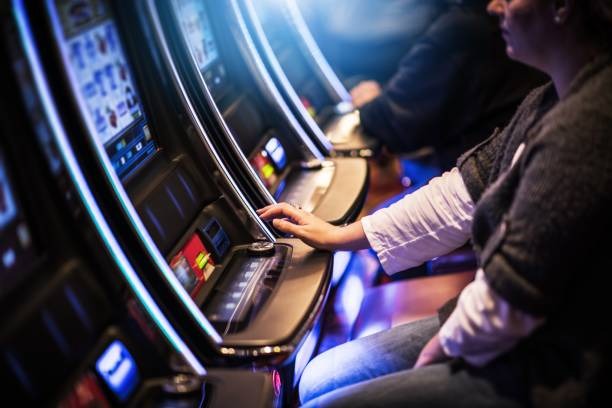 pautoto login mobile app interface showing live dealer tables